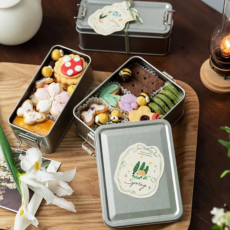長方形のブリキ製クッキー缶。蓋付きで、防塵性があり、家庭用、 - Tin Container Lid のレビューと価格